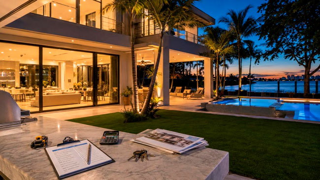 Buying a Miami Waterfront Condo? Here’s How to Avoid a Six-Figure Special Assessment