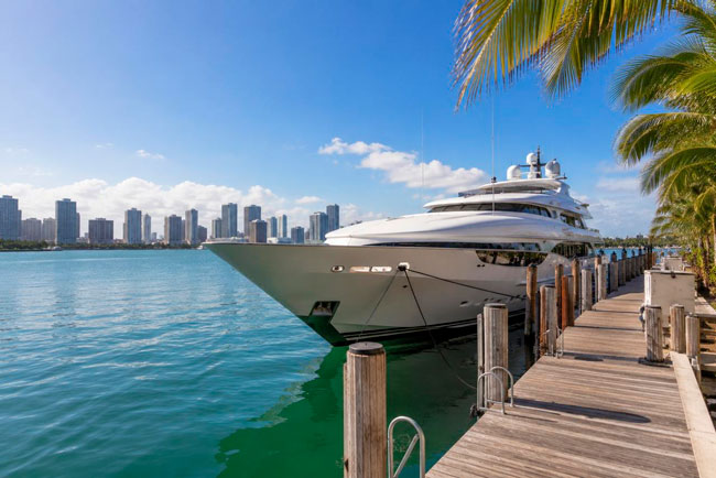Can You Dock a 100-Foot Yacht in Miami?